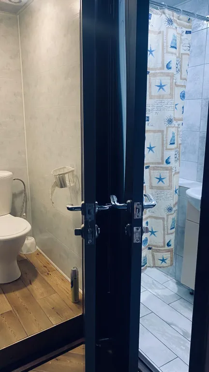 Гестхаус / 3 комнаты с балконом /центр