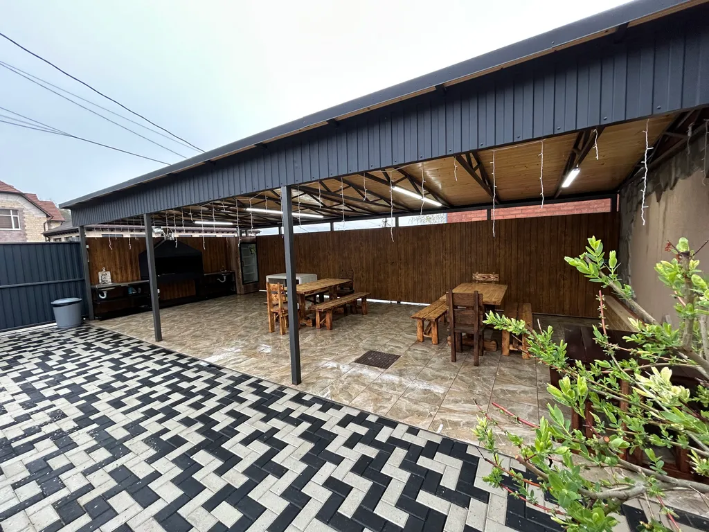 Коттедж с бассейном и сауной