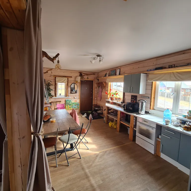 4-комнатный Дом