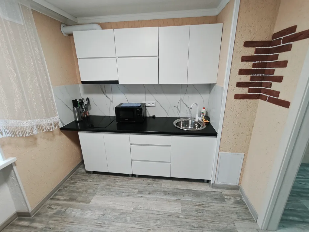 Большая трёшка недалеко от центра