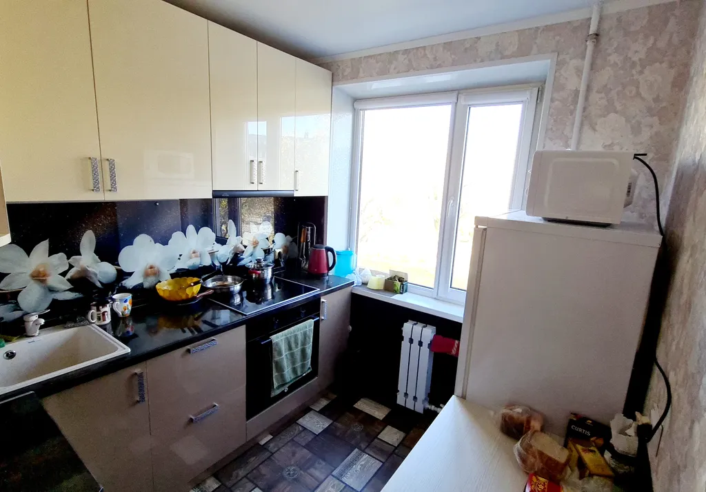 Уютная комната на красной линии города