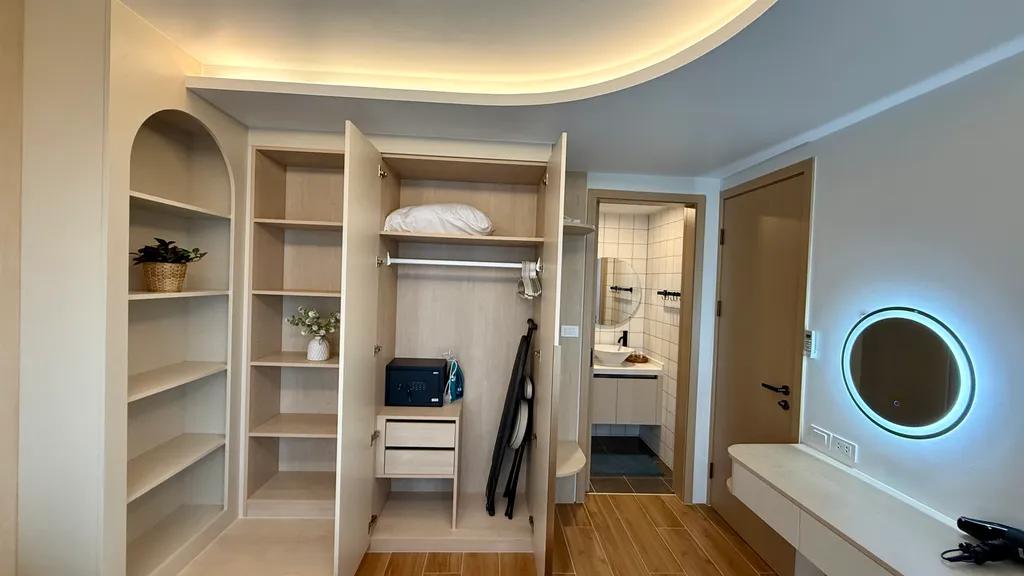 Релакс у моря с бассейном и спортзалом, рядом Камала пляж