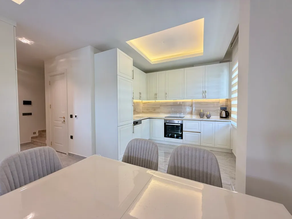 SA Apartments, Luxury 2BD Duplex