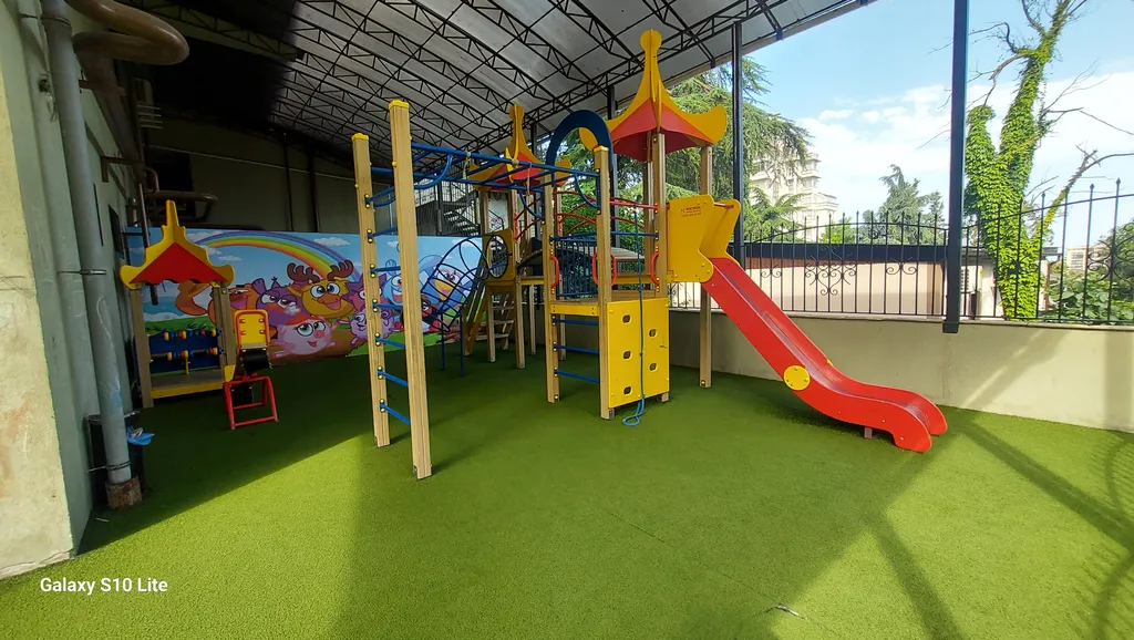 Уютная просторная квартира с видом на морпорт