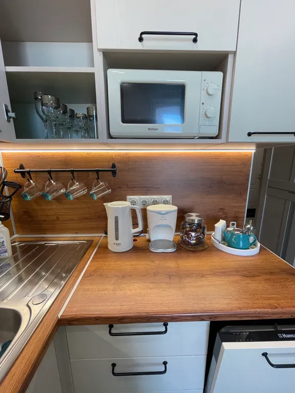 Бирюзовая Квартира на Аксакова