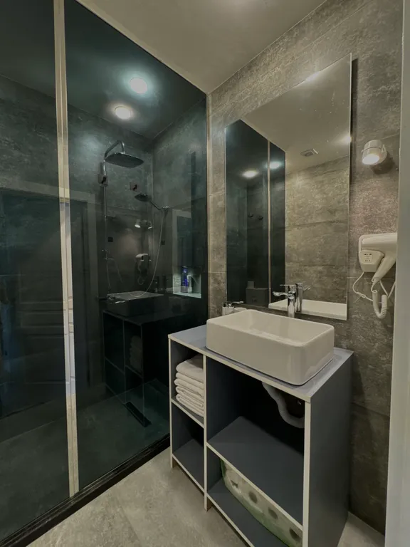 Квартира у берега Каспия, с новым ремонтом, две просторные комнаты