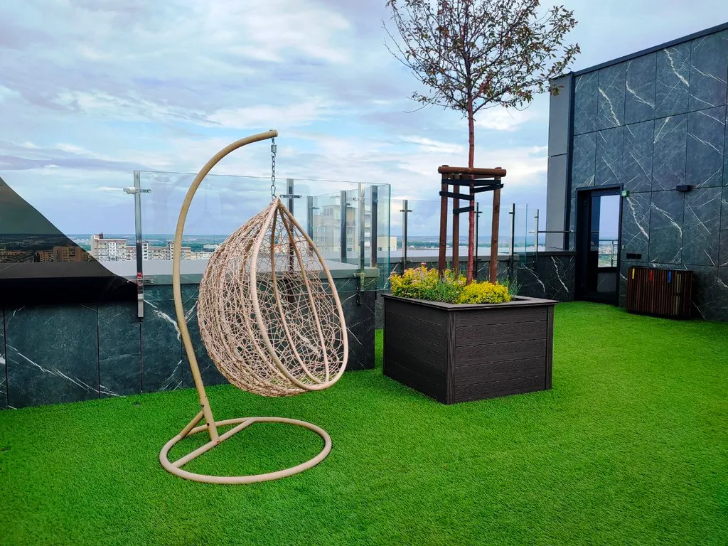 Квартира с красивой террасой на крыше дома в Белгороде