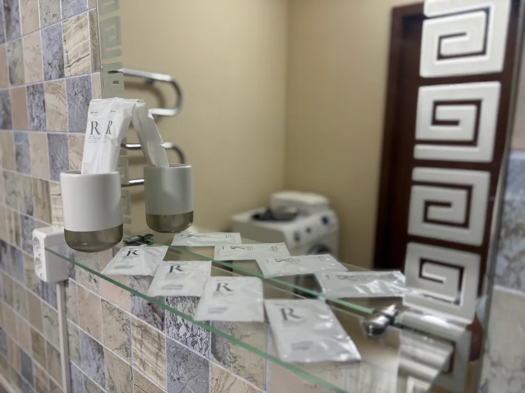 "В Гости!" на Запорожской 57 (2к квартира рядом с БЦ "Сити")