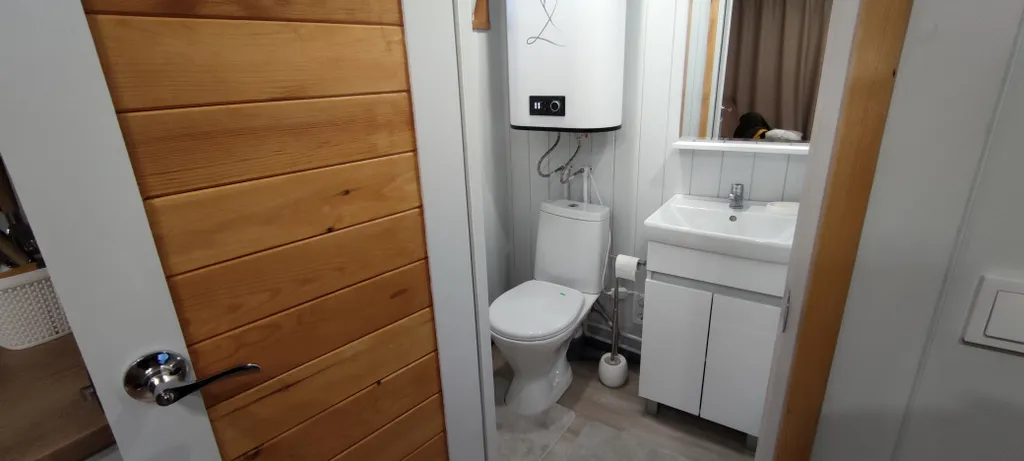 Двухкомнатный дом с террасой