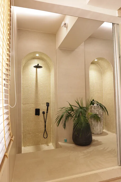 Ambassador apartment