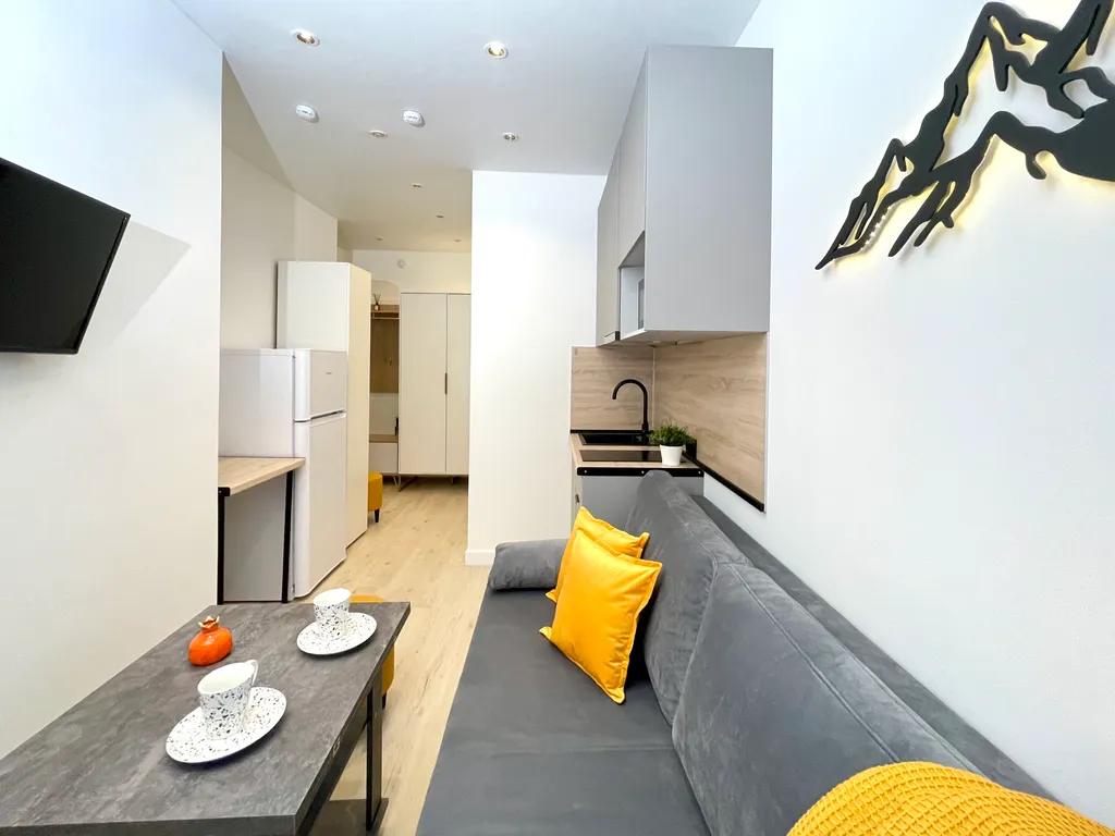 Квартира Квартира Уютная студия с прекрасным видом у метро Василеостровская — Санкт-Петербург