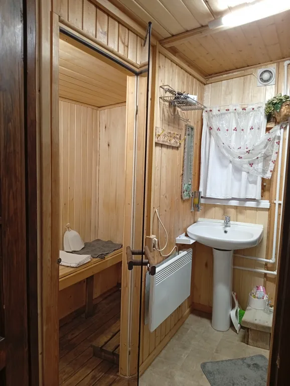 2-к. дом с сауной у речки