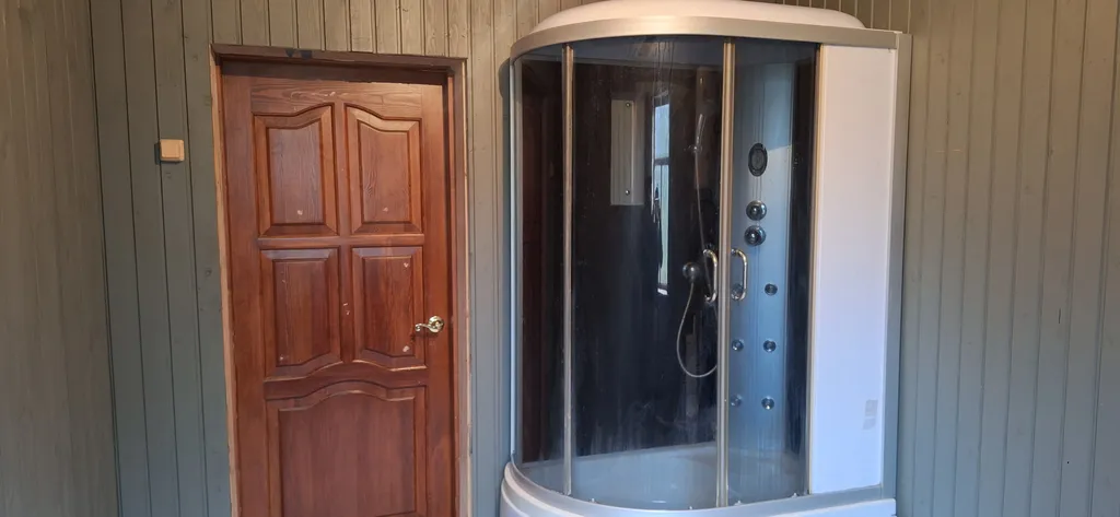 Коттедж Дом в уютном тихом месте на берегу реки Селижаровка — Уревы