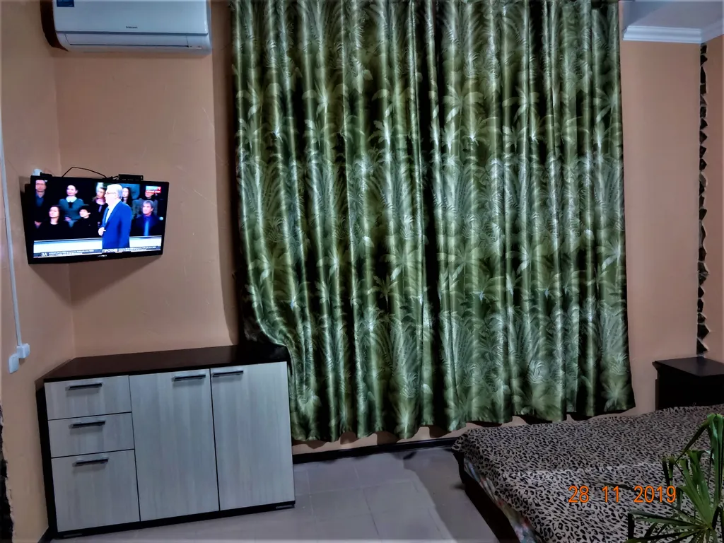 Квартира Квартира Трёхместный номер сафари с двумя дополнительными местами, с отдельным входом — Голубицкая