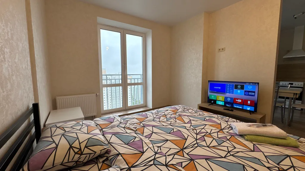 Квартира около вокзала и метро Грушевка