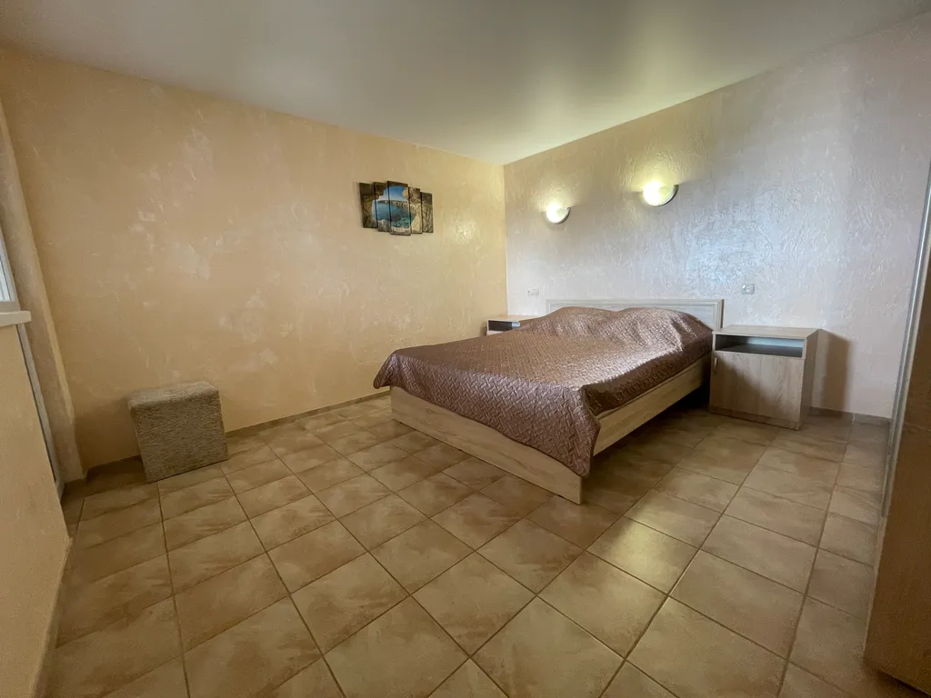 Апартаменты на берегу моря в Крыму