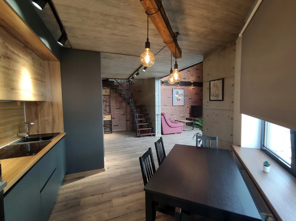 Эксклюзивный, двухэтажный, видовой лофт