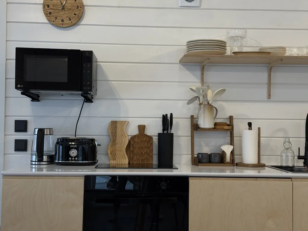 Дом у лесного озера с баней и чаном под Переславлем-Залесским