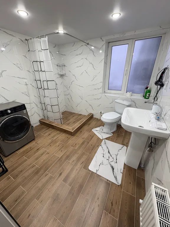 Уютный дом в спальном районе