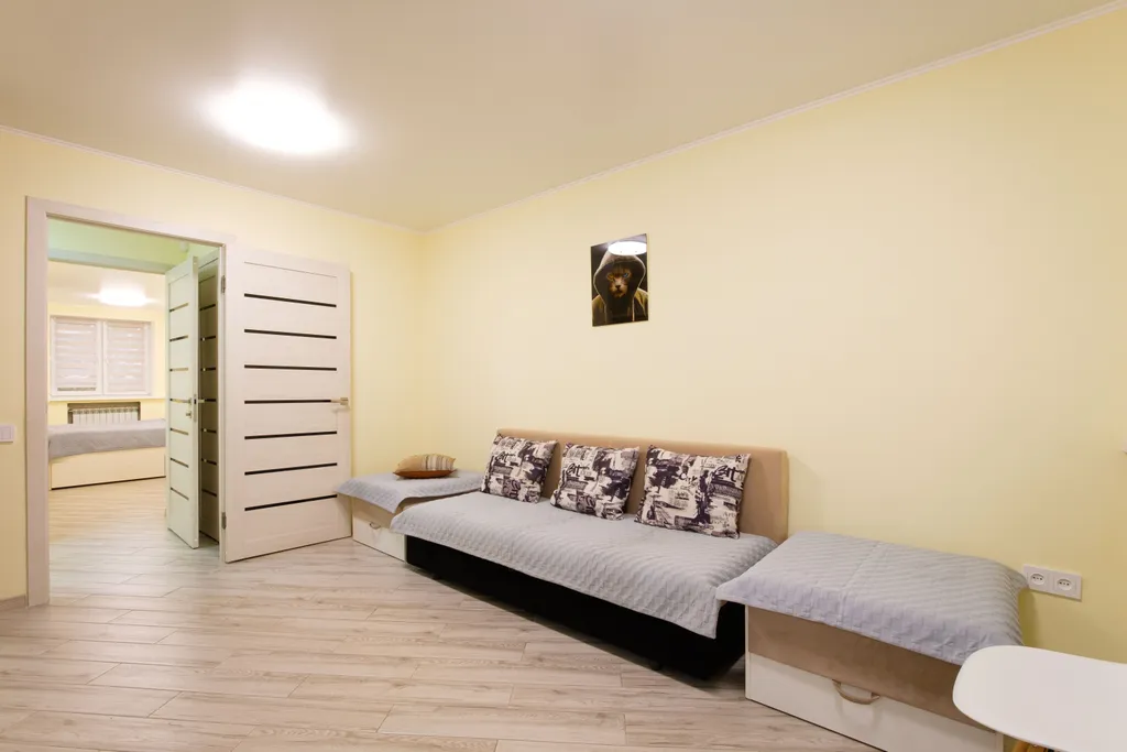 Светлая и уютная 2 комнатная квартира в центре прямо у станции метро