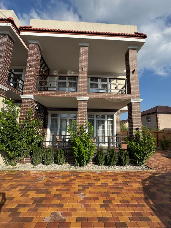 Коттедж с видом на горы