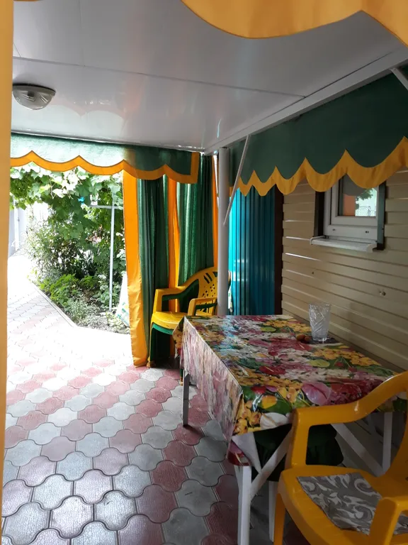 Коттедж Небольшой летний домик — Ейск