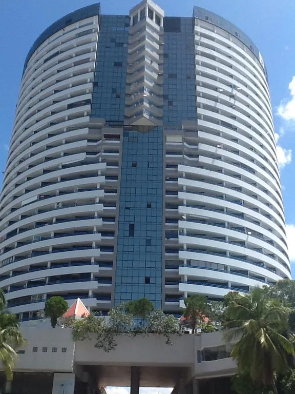 Студия с фронтальным видом на море