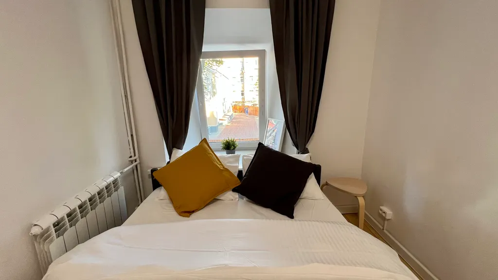 Уютная и светлая комната у Московского Кремля