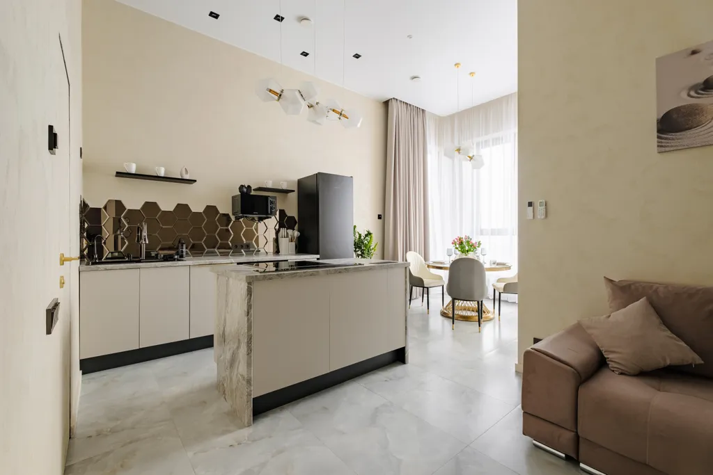 Пентхаус со спальней и ванной king-size