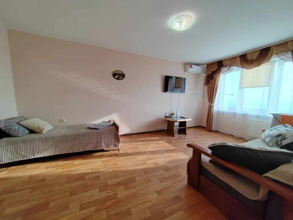 Хорошая двушка, с шикарным вечерним видом на весь город