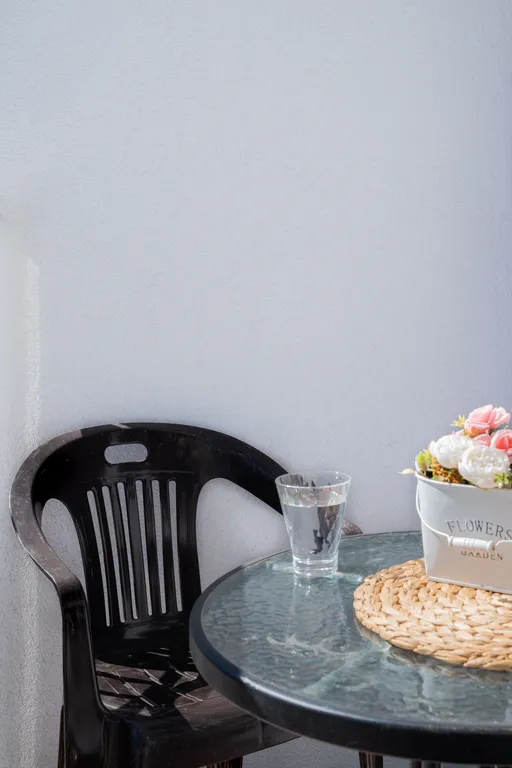 Дизайнерская комфортная студия у Финского залива в окружении леса