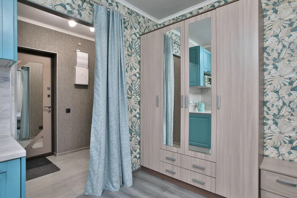 Lux Blue apartment с ванной и большим ТВ (1ый ЖК от метро, 700 метров)