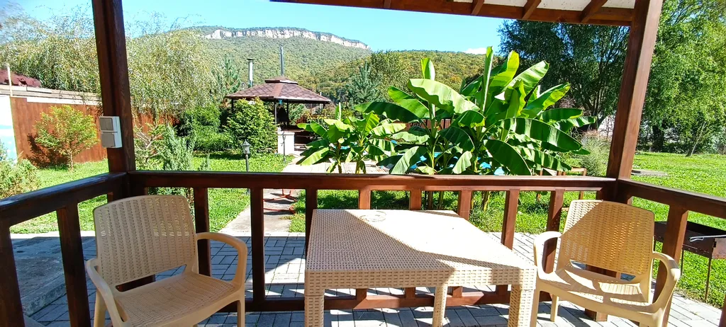 Коттедж-студия с видом на горы