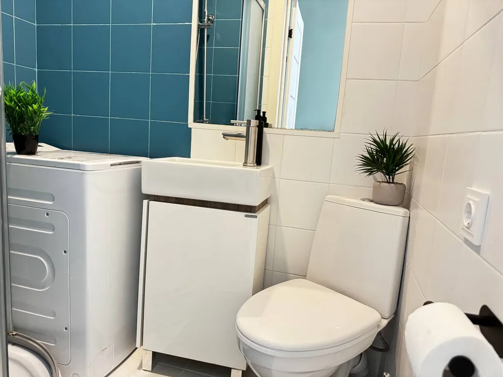 Дизайнерская квартира-студия на двоих