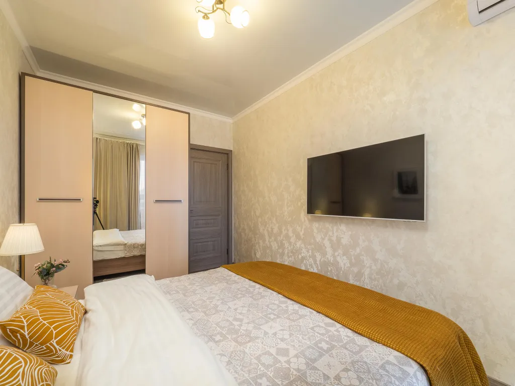 Квартира Квартира с спальней на одной из главных улиц Сочи — Сочи