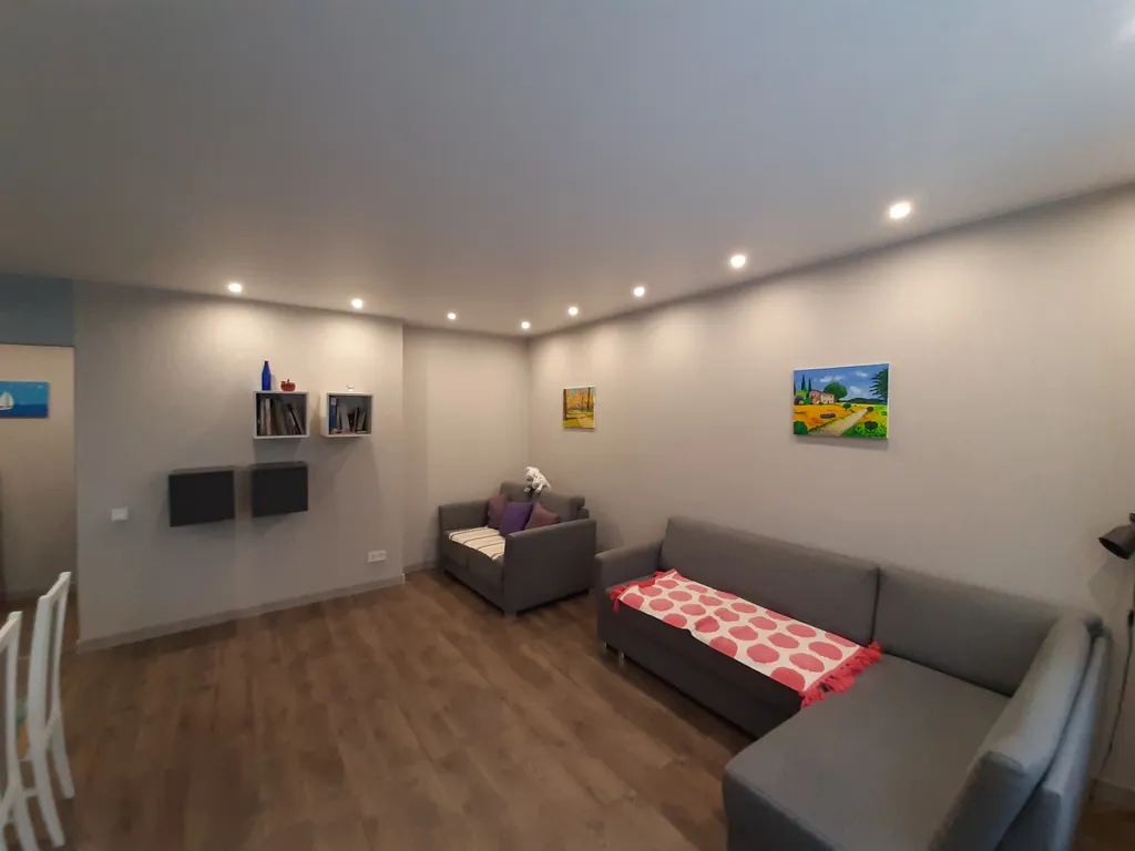 Комфортная двухкомнатная квартира в Зеленоградске