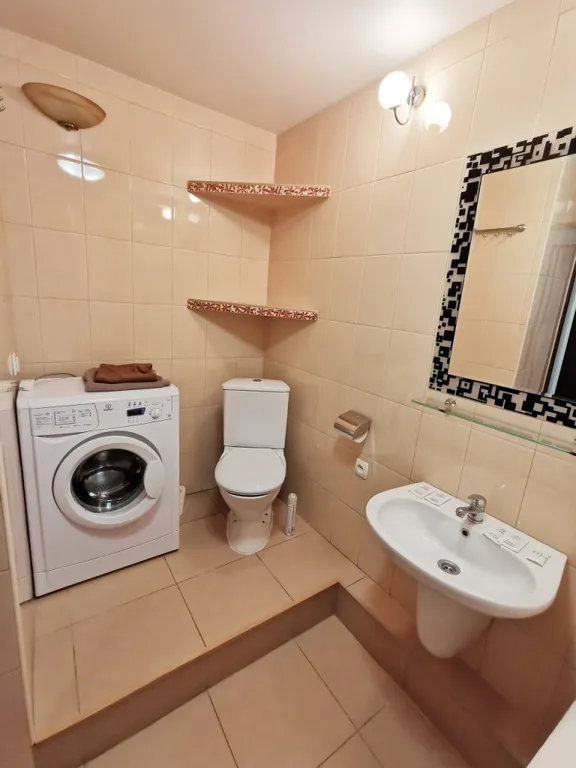 Квартира находится около центрального парка