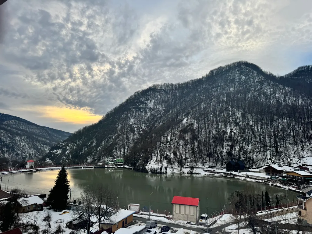 Квартира Студия с видом на озеро — аренда посуточно в Красная Поляна