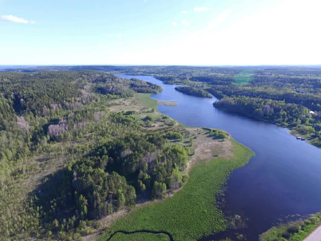 Уютный дом на берегу Ладожского озера