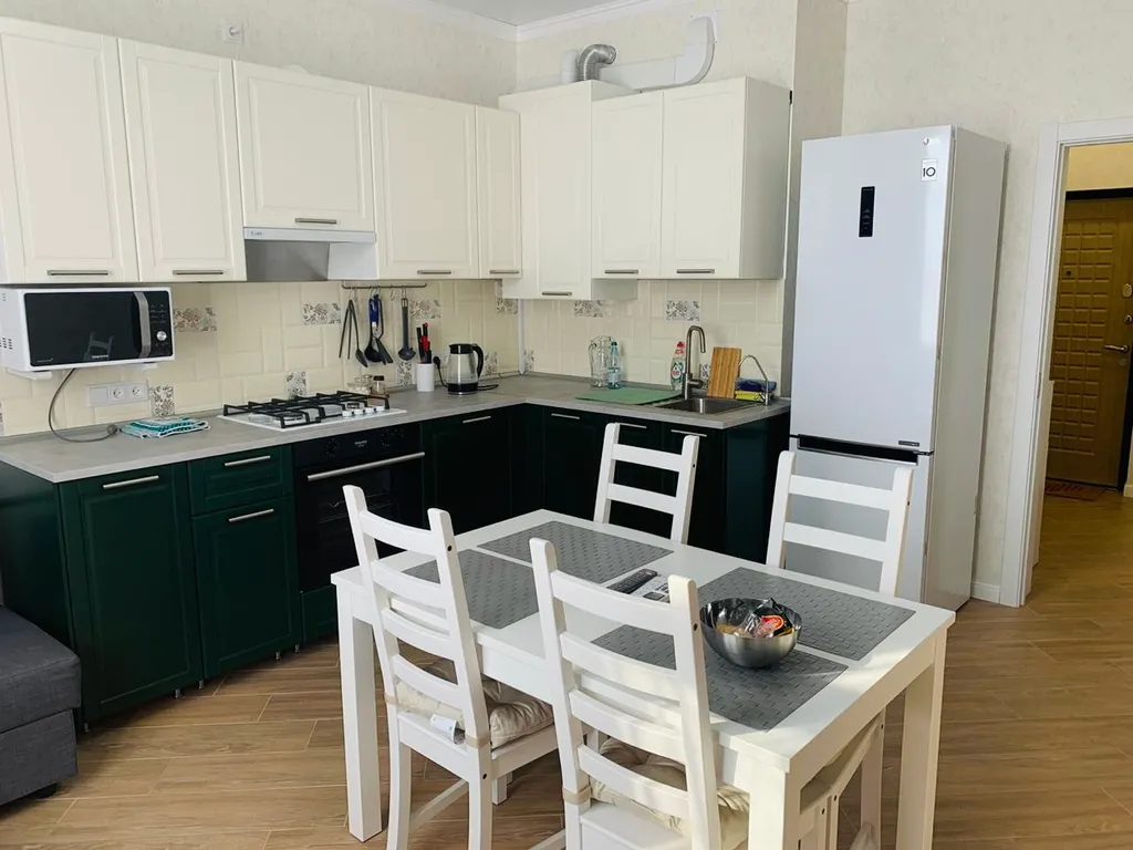 Квартира Квартира Новая, просторная, светлая евродвушка в центре в ЖК Гоголь — Геленджик