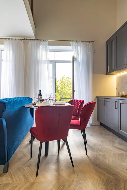 Дизайнерские 2-уровневые апартаменты в 5 минутах от моря