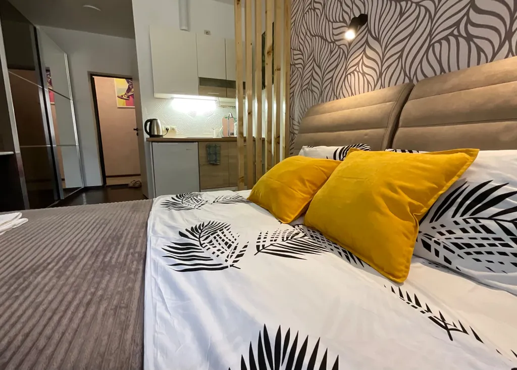 Благоустроенная студия в центре города