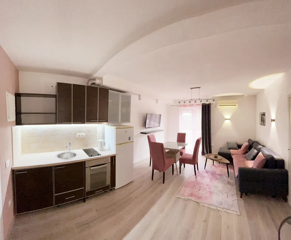 Апартаменты с 2 спальнями на берегу Адриатического моря