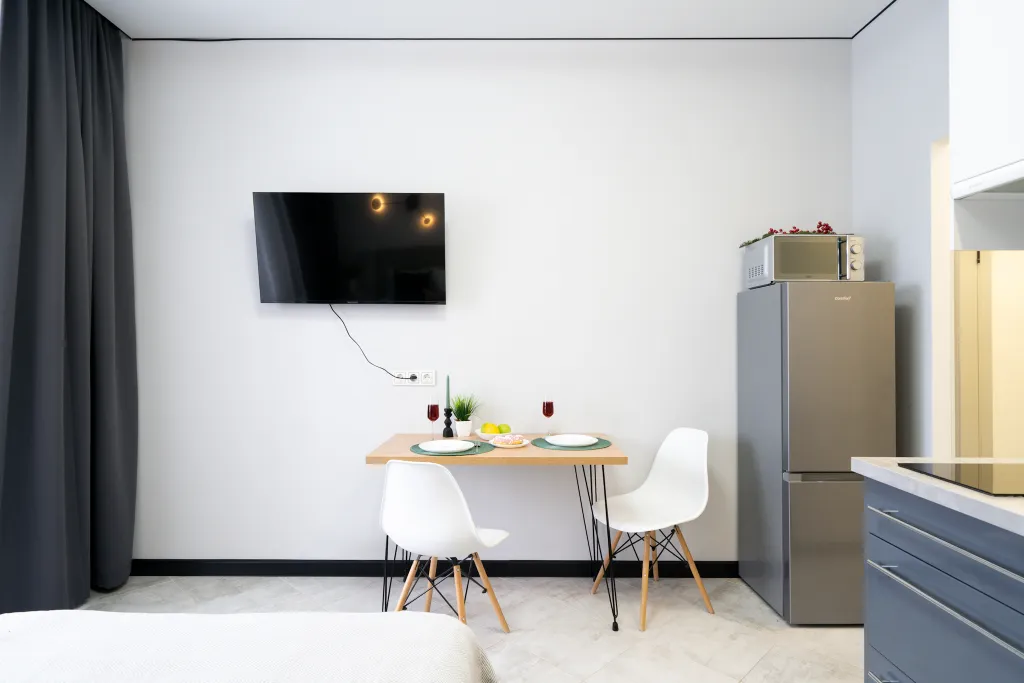 Студия на метро Прокшино