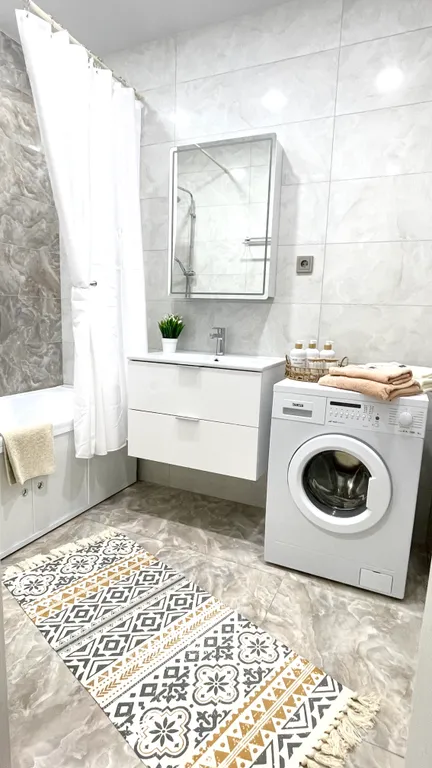 1-комнатная,центр,закрытая парковка ,военный госпиталь