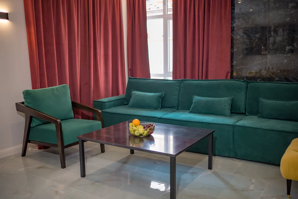 Роскошный дом с бассейном и сауной