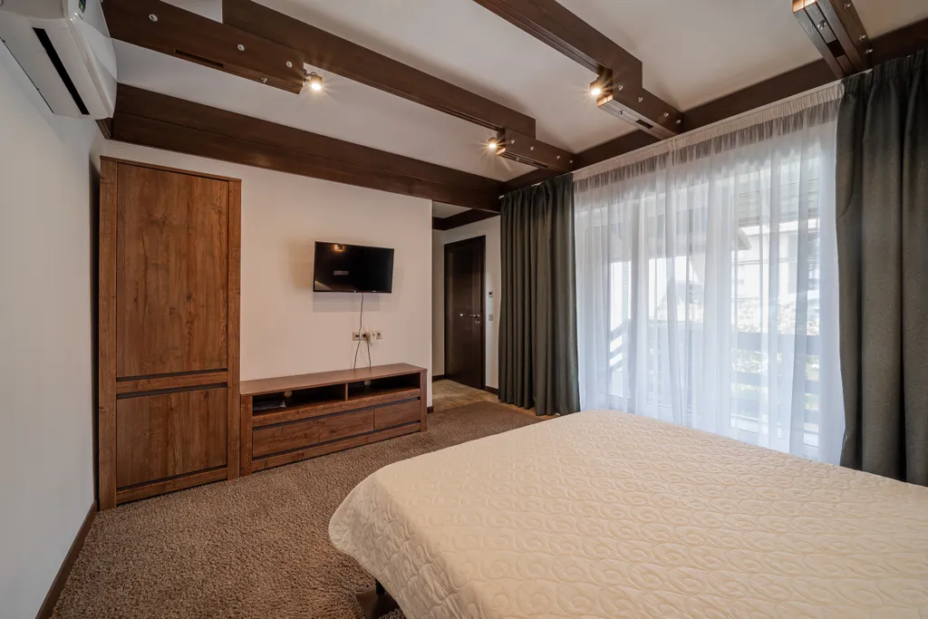 Шикарный коттедж с видом на сказочные горы в центре Красной поляны