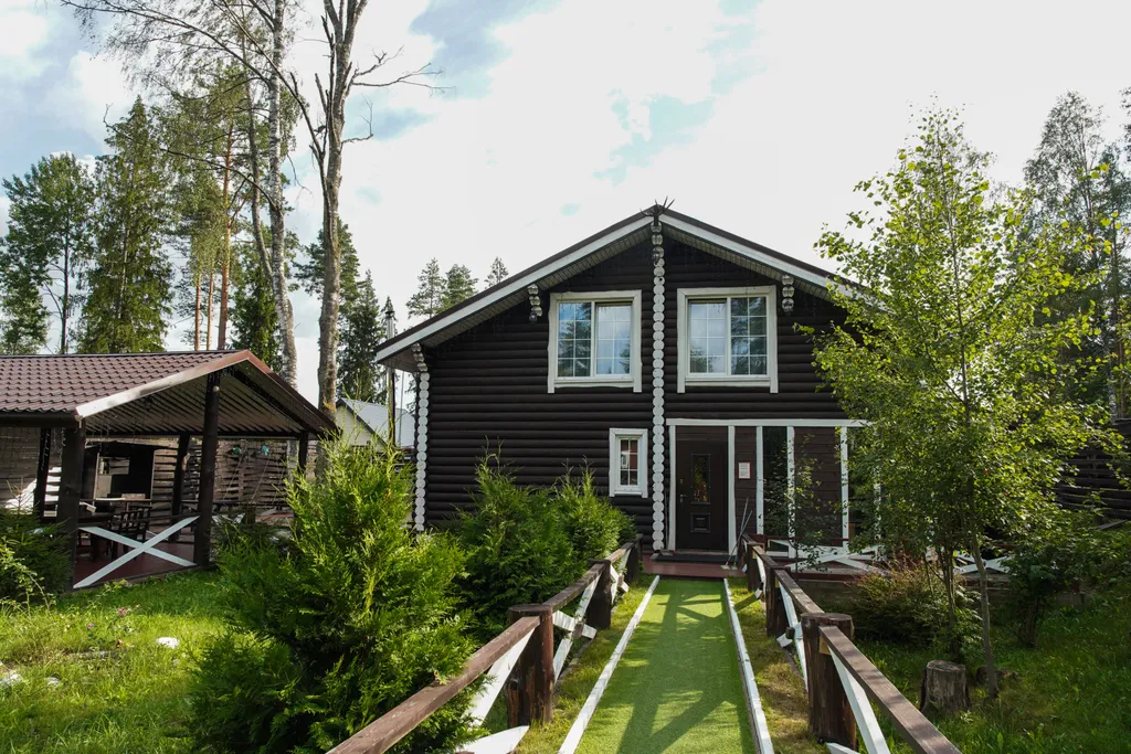 Коттедж Лесная сказка 250 — аренда посуточно в Сертолово