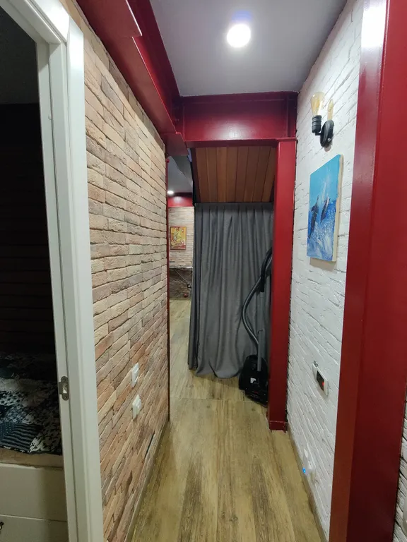 Просторный двухуровневый апартамент в стиле лофт в комплексе Меридиан