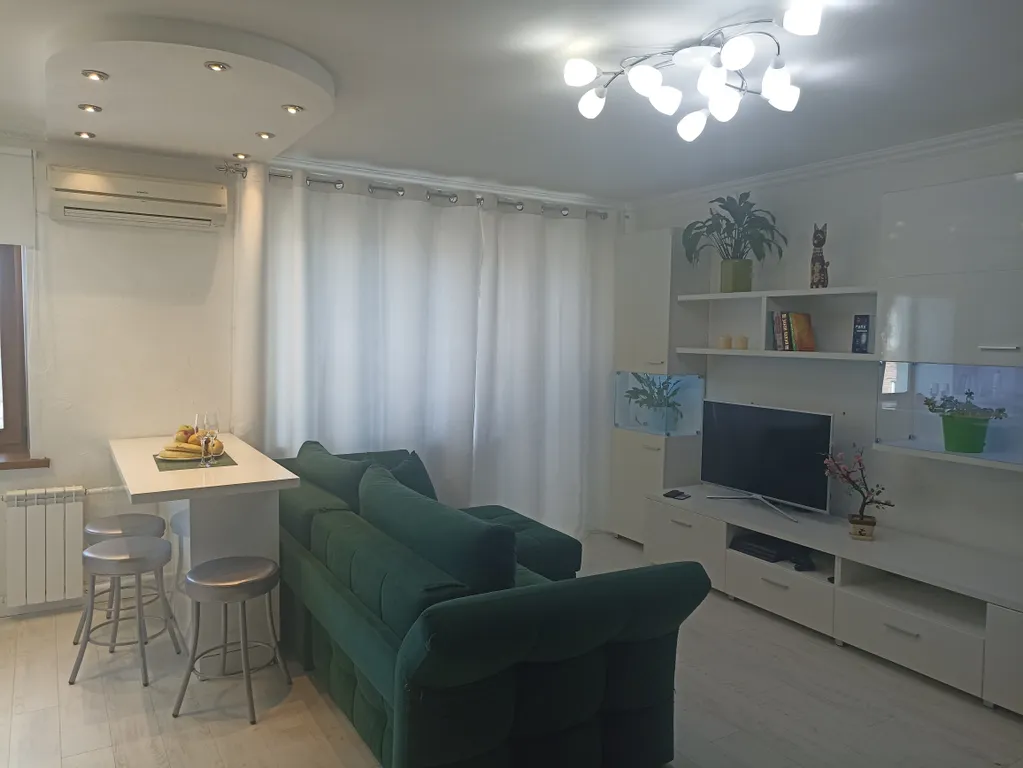 Двушка рядом с ЖД Вокзалом